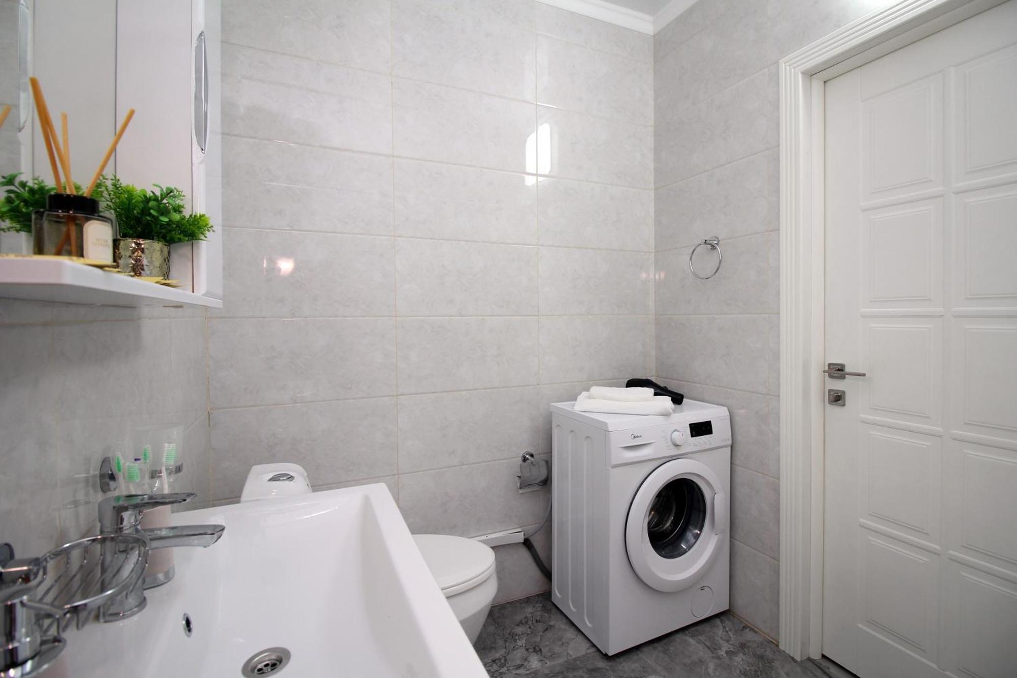 Your Home Away From Home 213 Almaty Exterior foto